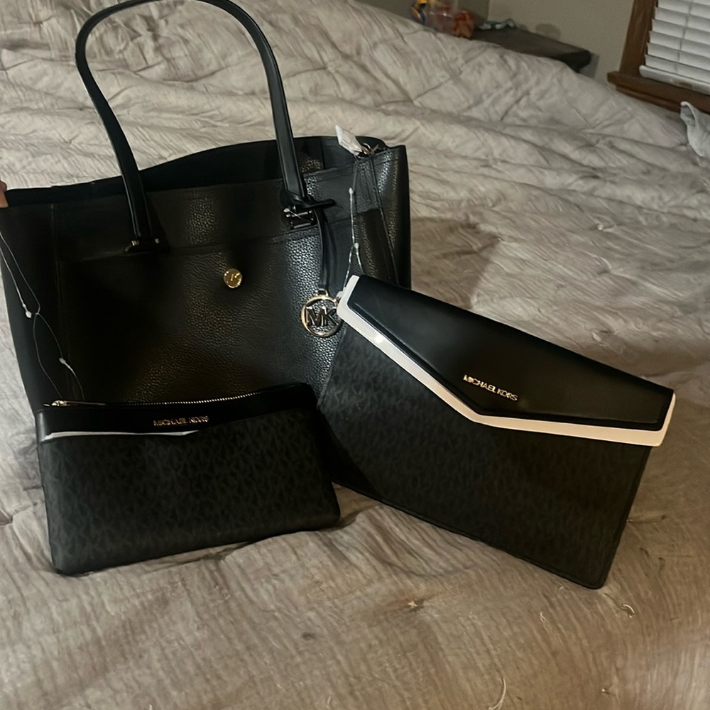 MK black bag with matching accessories.